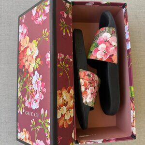Women’s Gucci Bloom Supreme Slides